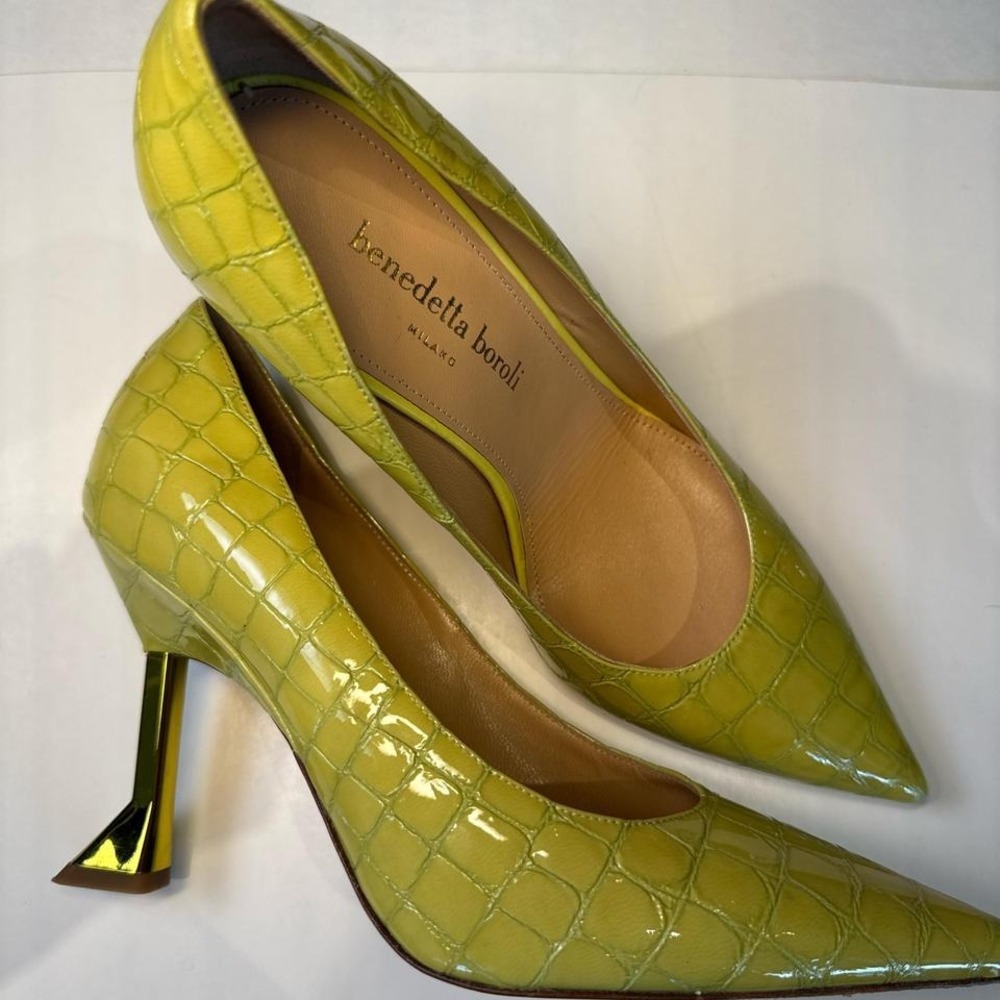 Benedetta Boroli Lime Green Croc Patent Pumps – Size 38 (Italy) or 7.5-8 US